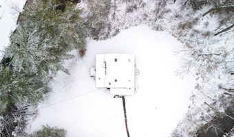 205 6th St, Beaver, WV 25813