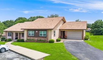 2 Walter Dr, Bella Vista, AR 72714