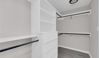 607 Tower Oak Dr, Alamo, TX 78516