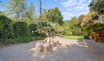 7225 SW JUNIPER Ter, Beaverton, OR 97008
