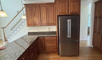 12 Braeburn Ln 12, Ashland, MA 01721