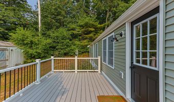 15 1st St, Bourne, MA 02532