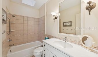 46 Hawthorne Rd, Bluffton, SC 29910