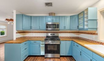 96 Comly Rd, Bayonne, NJ 07035