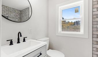 5 Taylor Ct, Cumberland, RI 02864