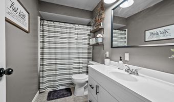 8675 S State Highway 5, Ava, MO 65608