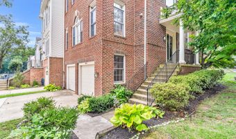 6618 FROST LAKE Ln, Alexandria, VA 22315