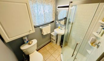 46 Berry St, Andover, NJ 07801