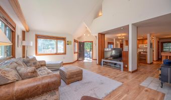 2383 Chamonix Dr, Arnold, CA 95223