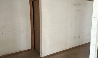 706 W Cherry Ln, Carlsbad, NM 88220