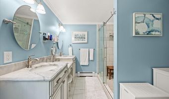14 Cliff Rd, Bellingham, MA 02019