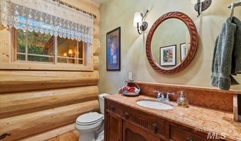 1533 Pine Lakes Ranch Dr, Cascade, ID 83611