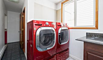 325 ALBANY Ave, Barrington, NJ 08007