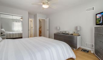 9504 WADSWORTH Dr, Bethesda, MD 20817