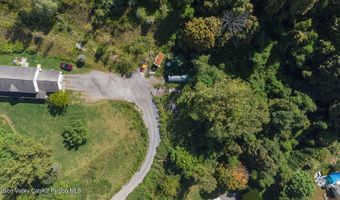 22 Old State Rte, Amenia, NY 12501