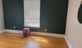 35 Elm St B, Newport, RI 02840