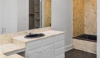 561 W Redbud Ln, Atoka, OK 74525
