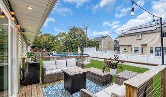 808 Sunset Rd, Beachwood, NJ 08722