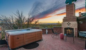 174 Hondo Seco Rd, Arroyo Hondo, NM 87513
