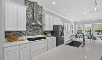 7322 PARADISO Dr, Apollo Beach, FL 33572