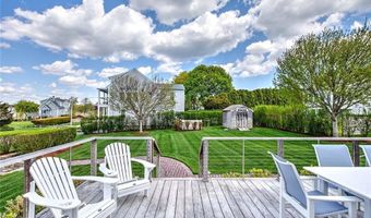 228 Bonnet Point Rd, Narragansett, RI 02882