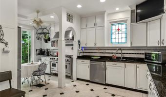 710 SPRINGDALE Rd, Orlando, FL 32804