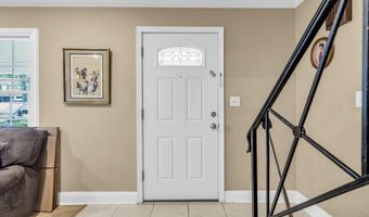 9 Jubilee Cir, Aberdeen, NJ 07747