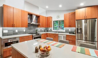 8004 PARK OVERLOOK Dr, Bethesda, MD 20817