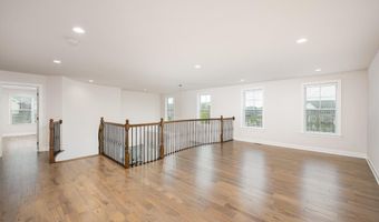 3000 N Spurway Dr, Ann Arbor, MI 48105