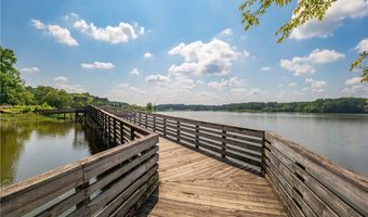 4559 Collins Ave, Acworth, GA 30101