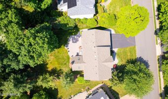 88 Vanderveer Dr, Basking Ridge, NJ 07920