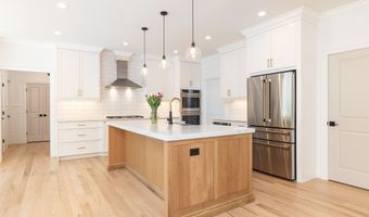 81 Nelson Dr, Burlington, CT 06013