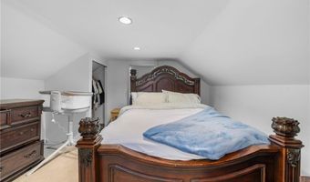 73 Beech Ave, Cranston, RI 02910