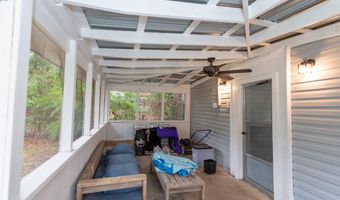 1025 Paradise Rd, Ball, LA 71405