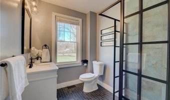 499 Seven Mile Rd, Cranston, RI 02831