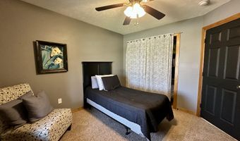 416 Brittany Ct, Aurora, MO 65605