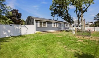 127 Highland Ave, Cumberland, RI 02864