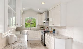 6005 WYNNWOOD Rd, Bethesda, MD 20816