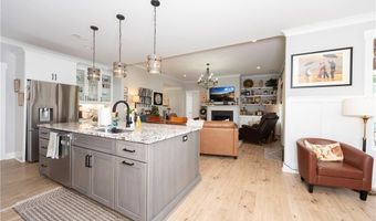 107 Meeting House Ln, Advance, NC 27006