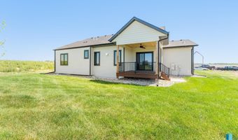 405 N Sunshine Ave, Brandon, SD 57005