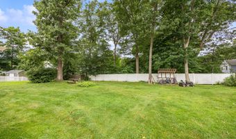 745 Rustic Ln, Cheshire, CT 06410