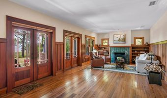 25 17th St, Apalachicola, FL 32320