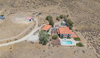 8525 Wildflower Ln, Agua Dulce, CA 91390