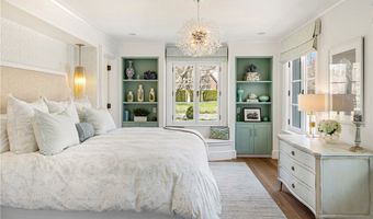 85 Nayatt Rd, Barrington, RI 02806