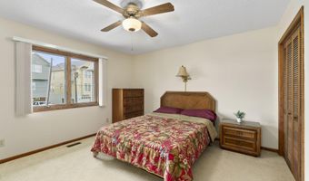 221 Smith St, Atlantic Beach, NC 28512