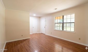6 Oakwood Dr, Beaufort, SC 29907