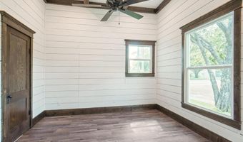 507 N Wickham St, Alvord, TX 76225