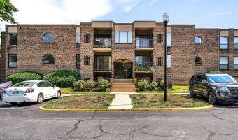 1 SILVERWOOD Cir 8, Annapolis, MD 21403