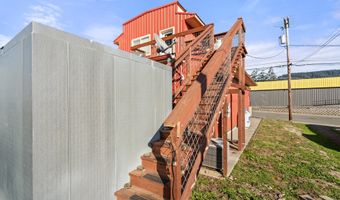 401 OAK St, Brookings, OR 97415