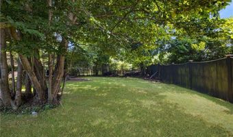 37 Concord Dr, Middletown, RI 02842